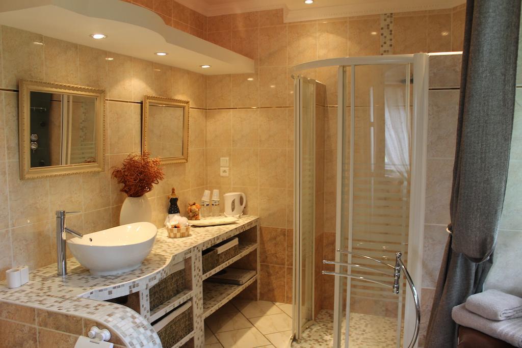 Chambres D'Hotes Le Bois Trinquille Saint-Viance Oda fotoğraf
